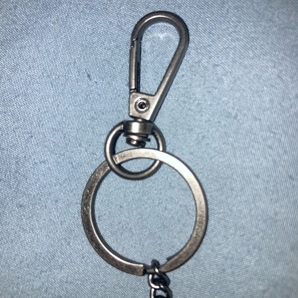 Ed Hardy Silver Tone Rose Keychain - Picture 4 of 5